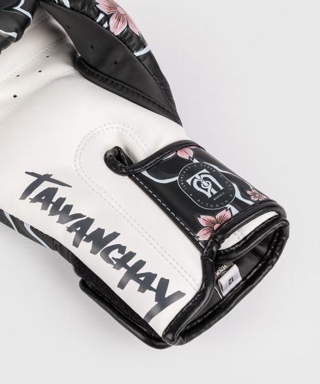 Venum x Tawanchay Boxing Gloves
